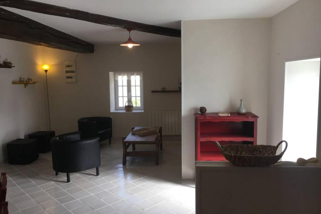 Logement Independant Le Poulailler Proche Guedelon تريجني المظهر الخارجي الصورة